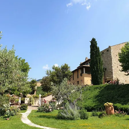 Le Vignole Country House